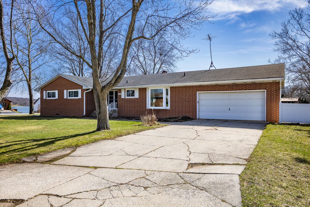 Photo of 3314 Rustic Lane, Crown Point, IN 46307 (MLS # 837830)