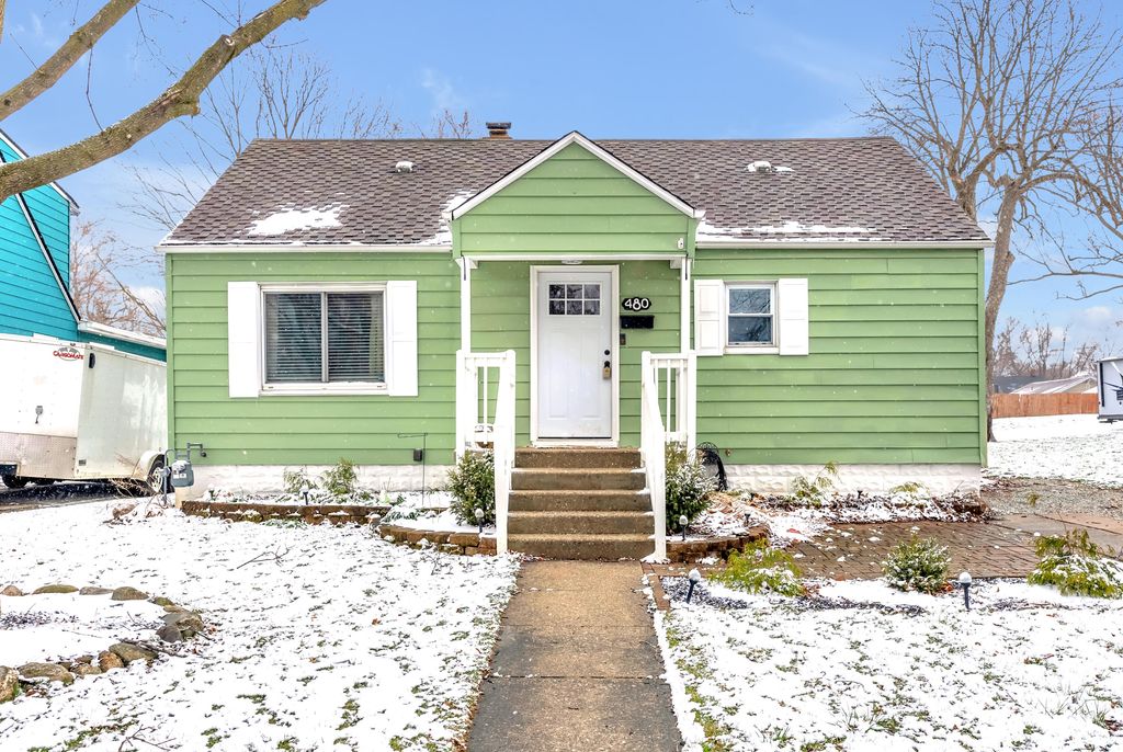 Photo of 480 Grove Avenue, Valparaiso, IN 46385 (MLS # 835277)