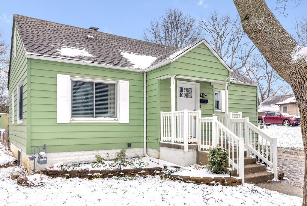 Photo of 480 Grove Avenue, Valparaiso, IN 46385 (MLS # 835277)