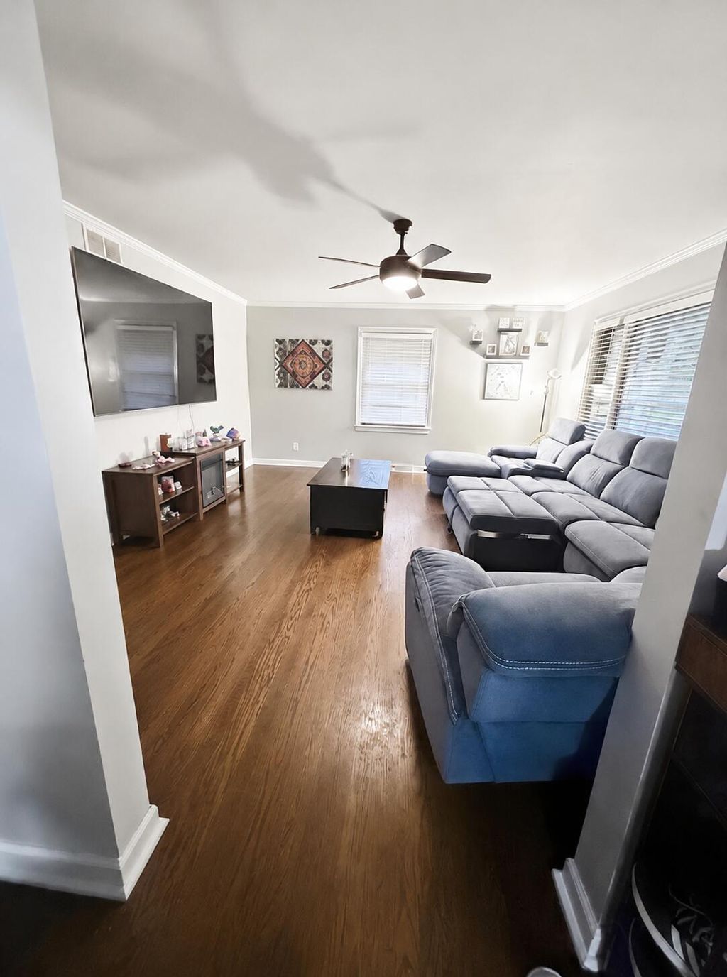 Photo of 140 N Linda Street, Hobart, IN 46342 (MLS # 838830)