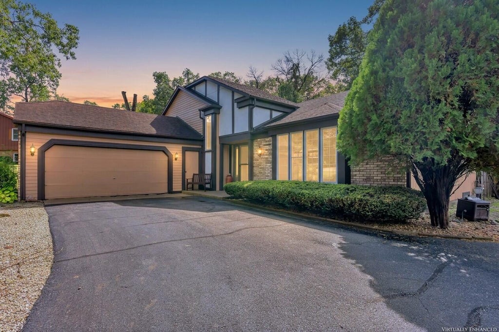 Photo of 9796 N David Court, DeMotte, IN 46310 (MLS # 845633)