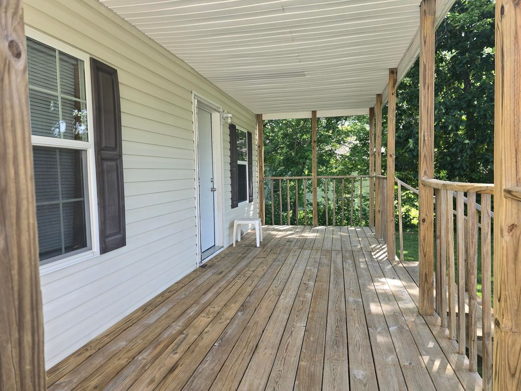 Photo of 205 W Mcalpin Street, Hebron, IN 46341 (MLS # 841583)