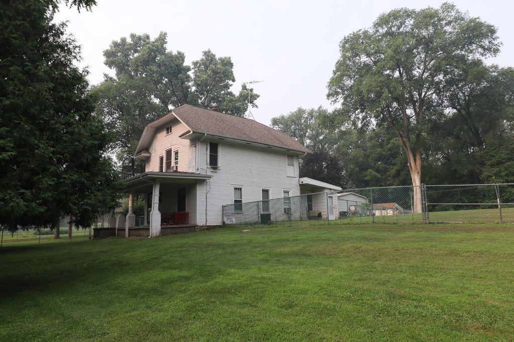 Photo of 784 N 625 E, Westville, IN 46391 (MLS # 842450)