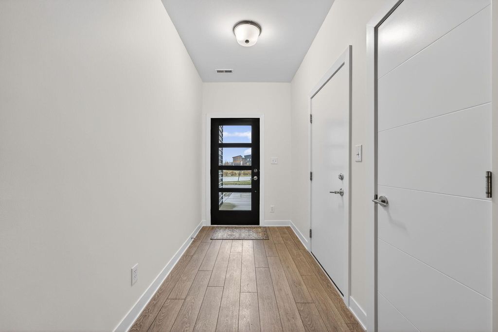 Photo of 347 Sawgrass Drive, Crown Point, IN 46307 (MLS # 832673)