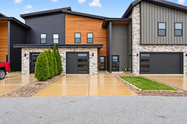 347 SAWGRASS DR, CROWN POINT, IN 46307 - Image d3de2edd256d9872a2c4b283acbec4bd/2949808327