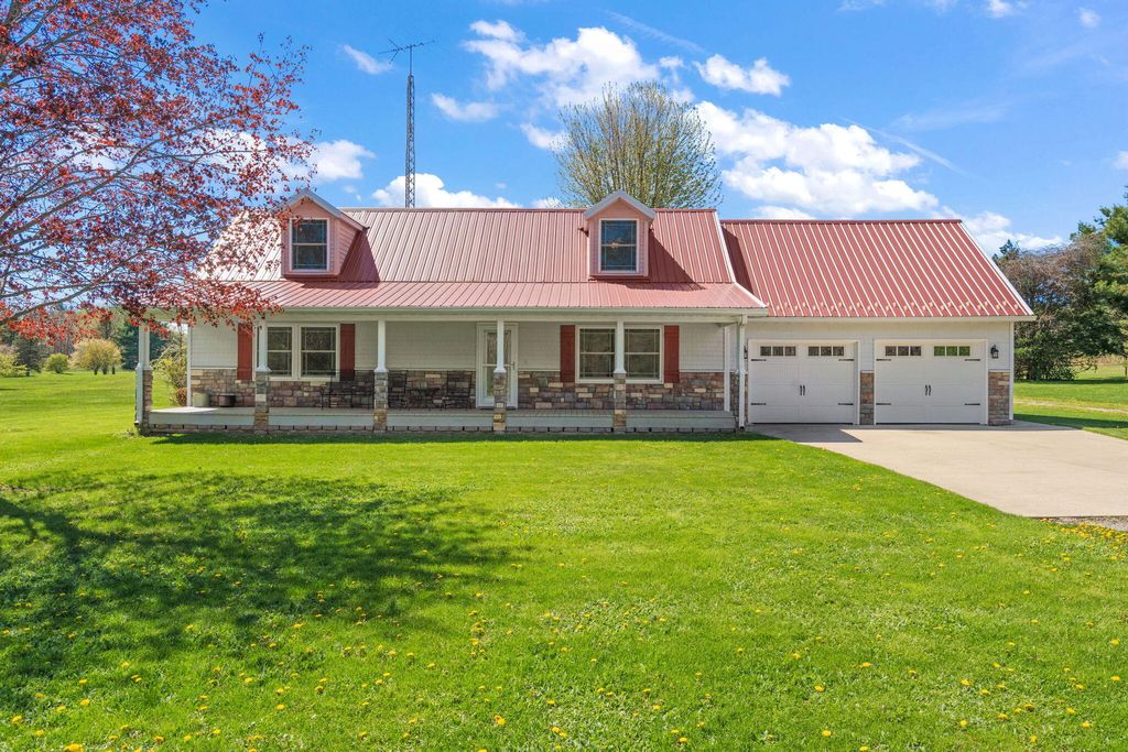 Photo of 9862 N 125 E, La Porte, IN 46350 (MLS # 837555)