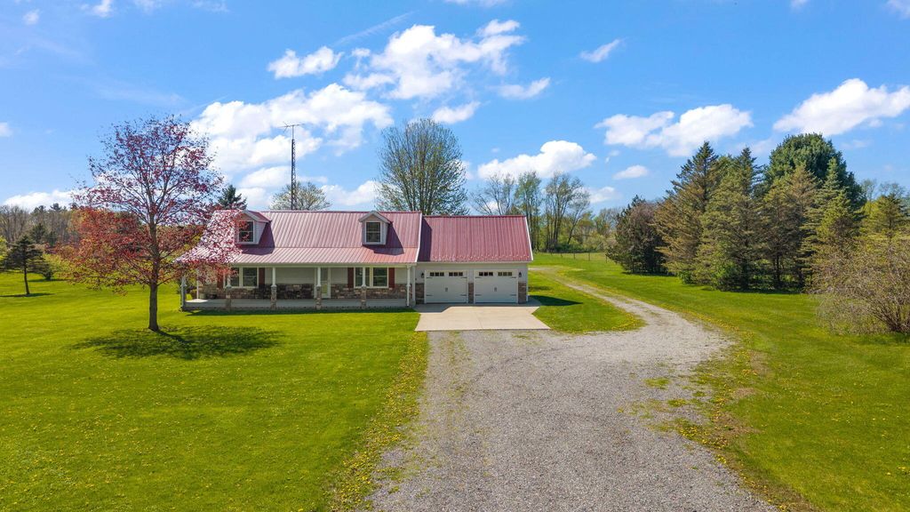 Photo of 9862 N 125 E, La Porte, IN 46350 (MLS # 837555)