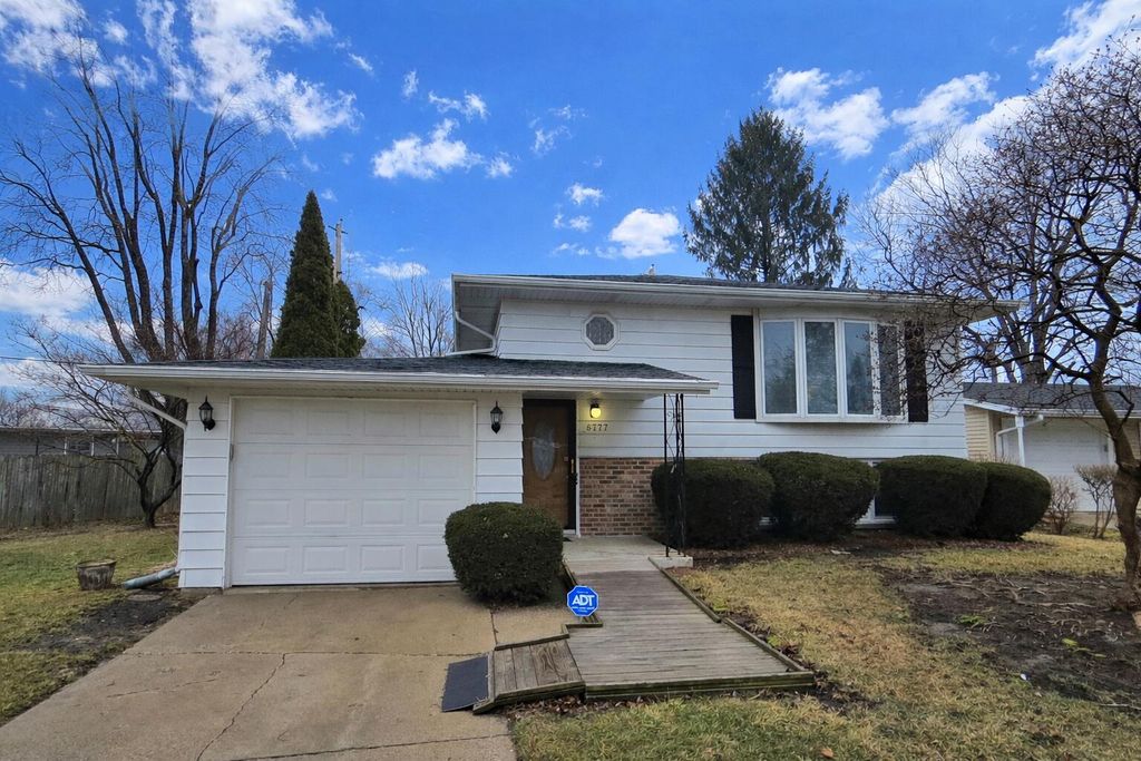 Photo of 6777 Polk Street, Merrillville, IN 46410 (MLS # 836727)