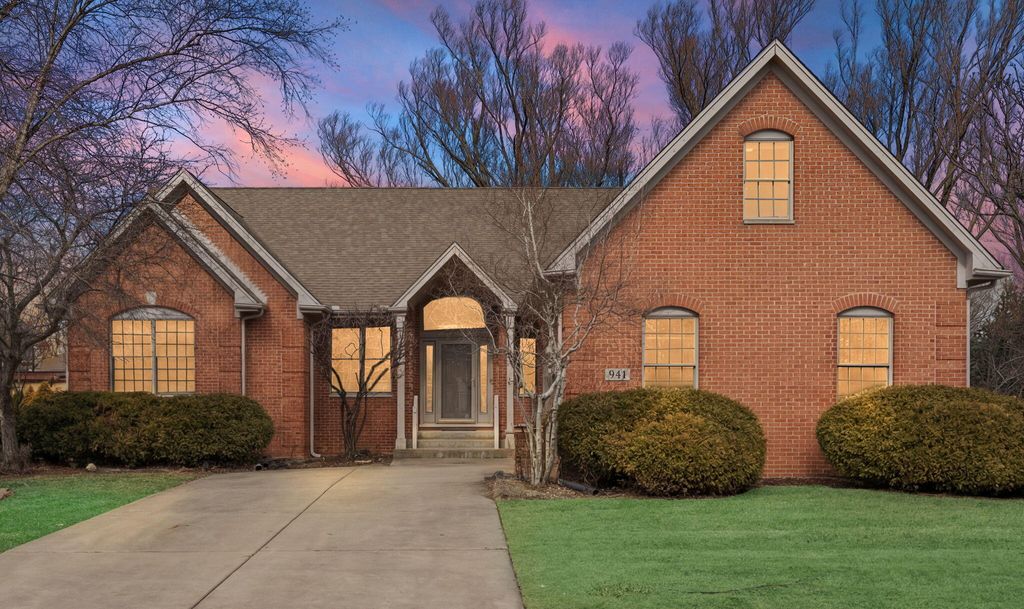 Photo of 941 Boxwood Drive, Munster, IN 46321 (MLS # 834754)