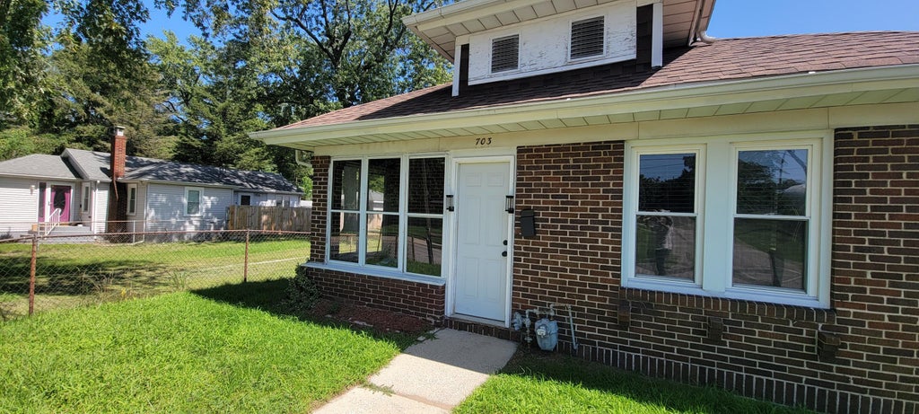 Photo of 703 N Carroll Avenue, Michigan City, IN 46360 (MLS # 844390)