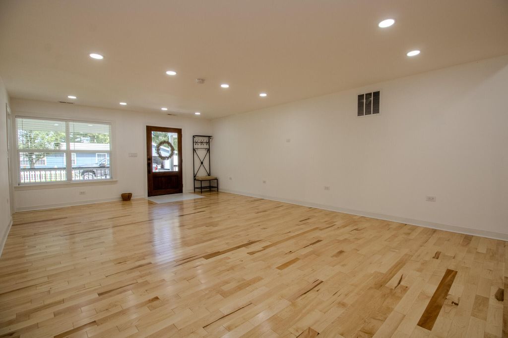 Photo of 5345 E Summerholme Drive, Knox, IN 46534 (MLS # 836587)