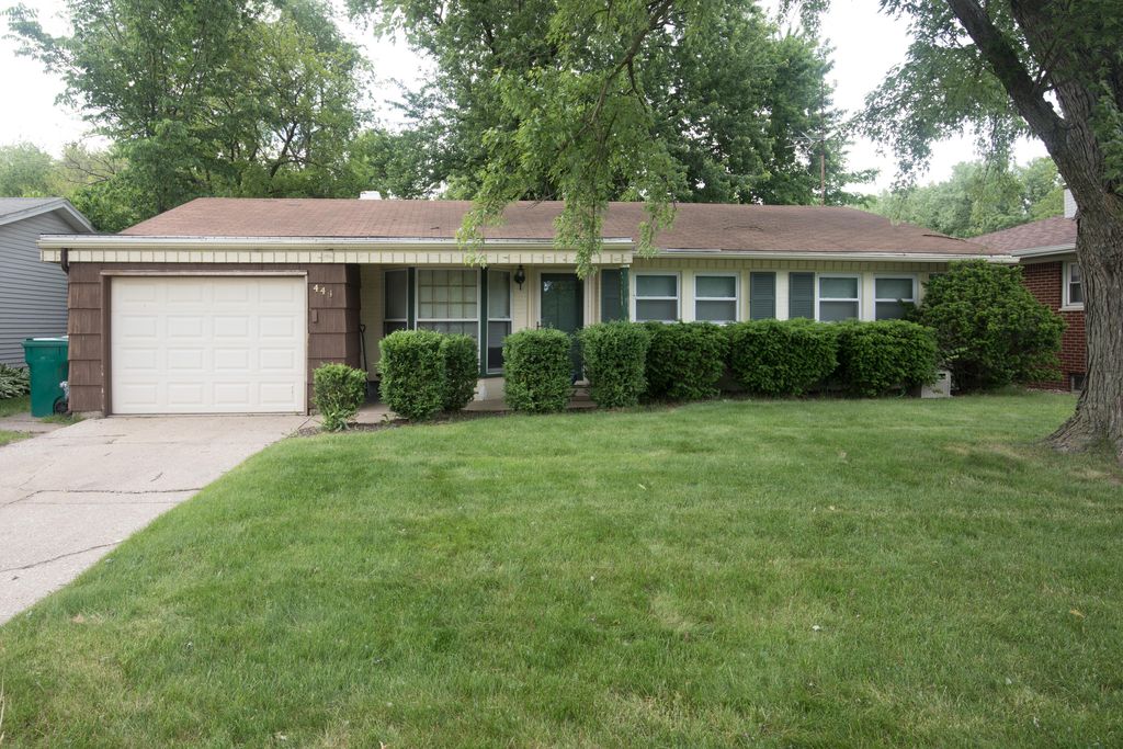 Photo of 444 W 66th Place, Merrillville, IN 46410 (MLS # 839580)