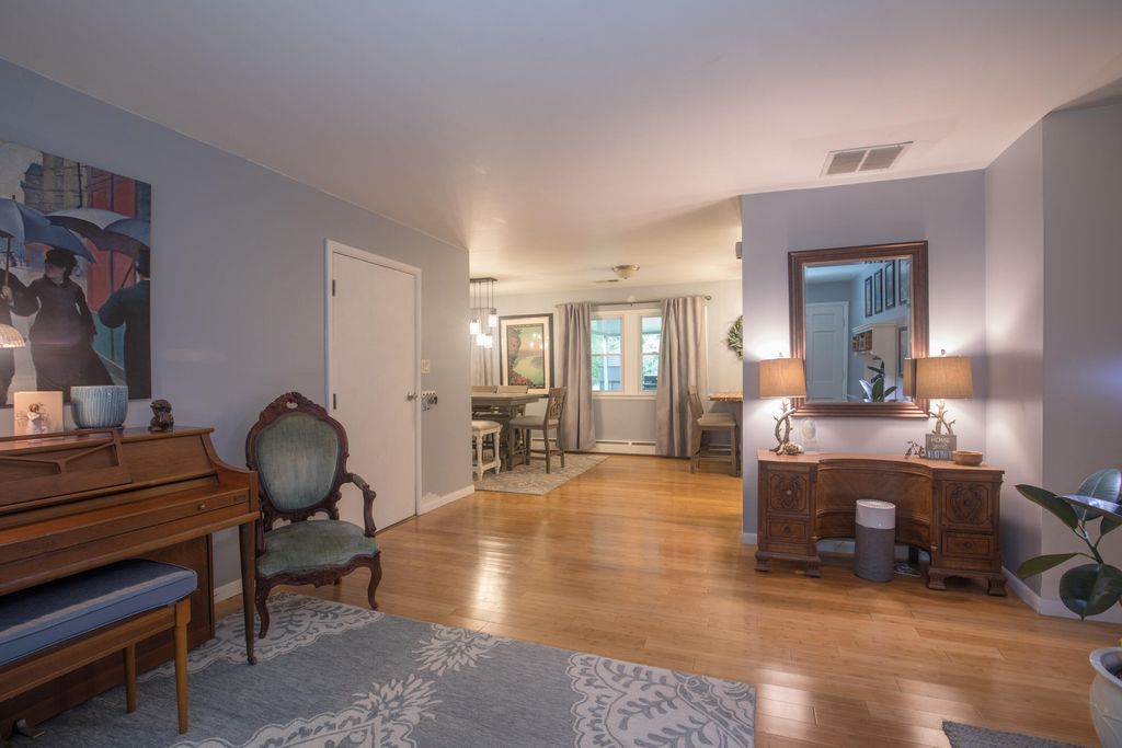 Photo of 444 W 66th Place, Merrillville, IN 46410 (MLS # 839580)
