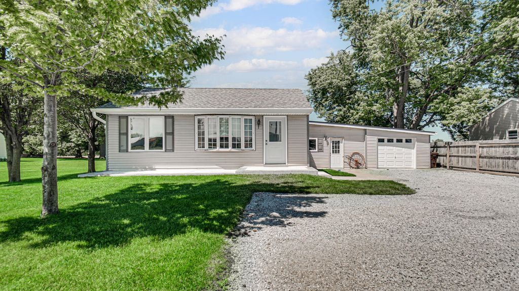 Photo of 10916 W 181st Avenue, Lowell, IN 46356 (MLS # 839784)