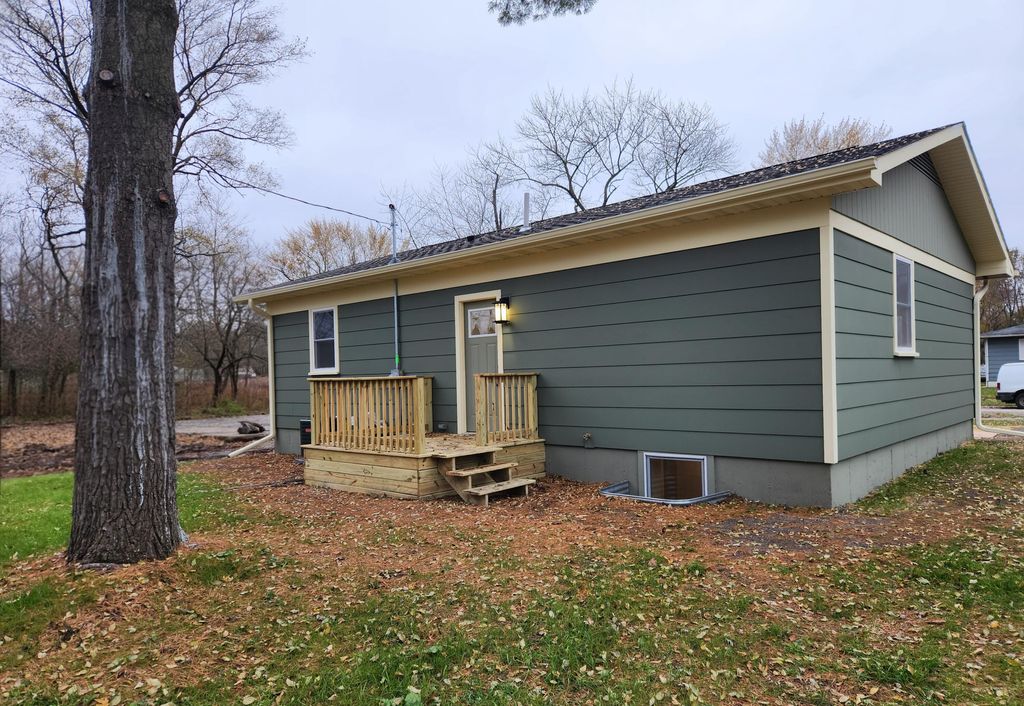 Photo of 5049 Indiana Place, Gary, IN 46409 (MLS # 831039)