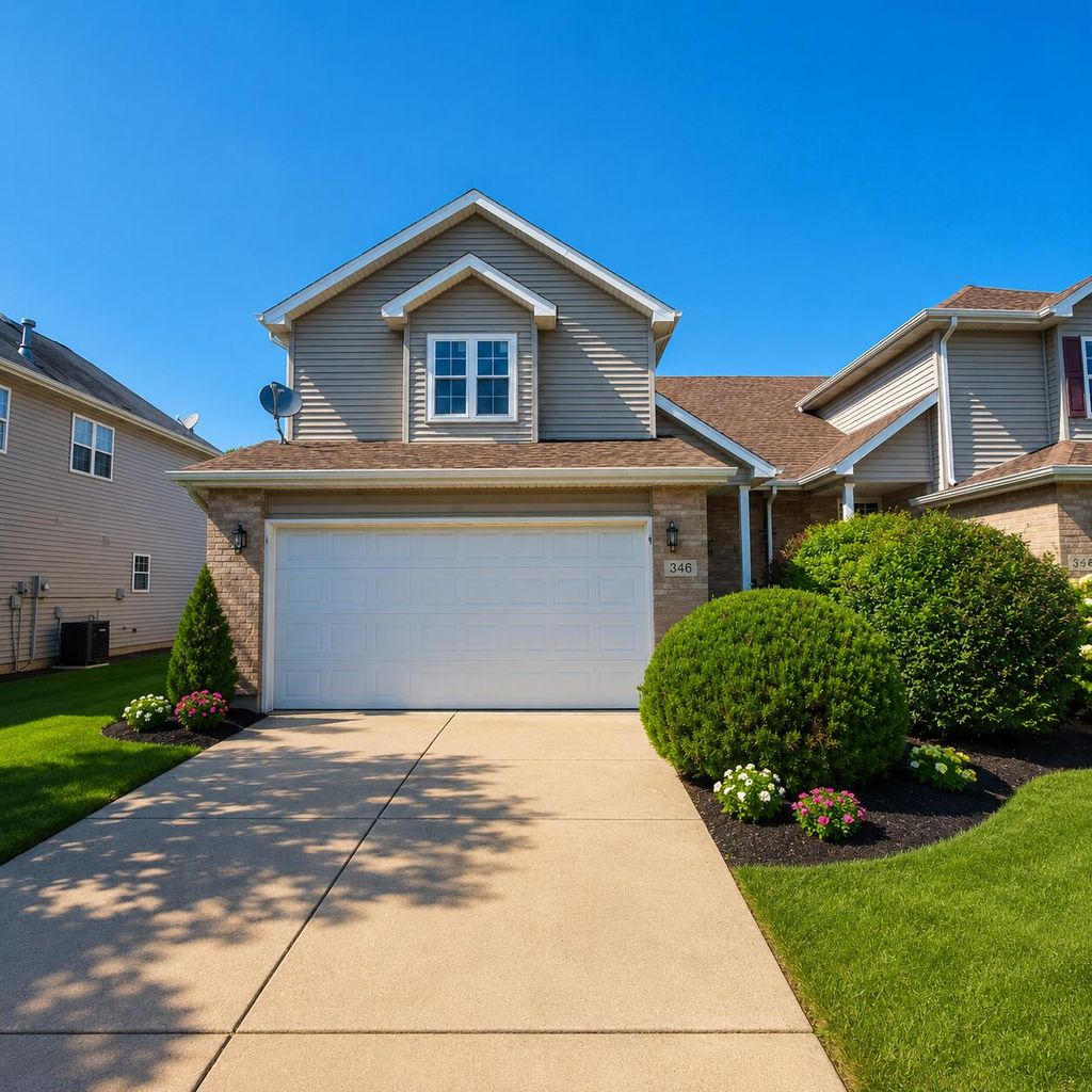 Photo of 346 Fox Trail Court, Hobart, IN 46342 (MLS # 841050)