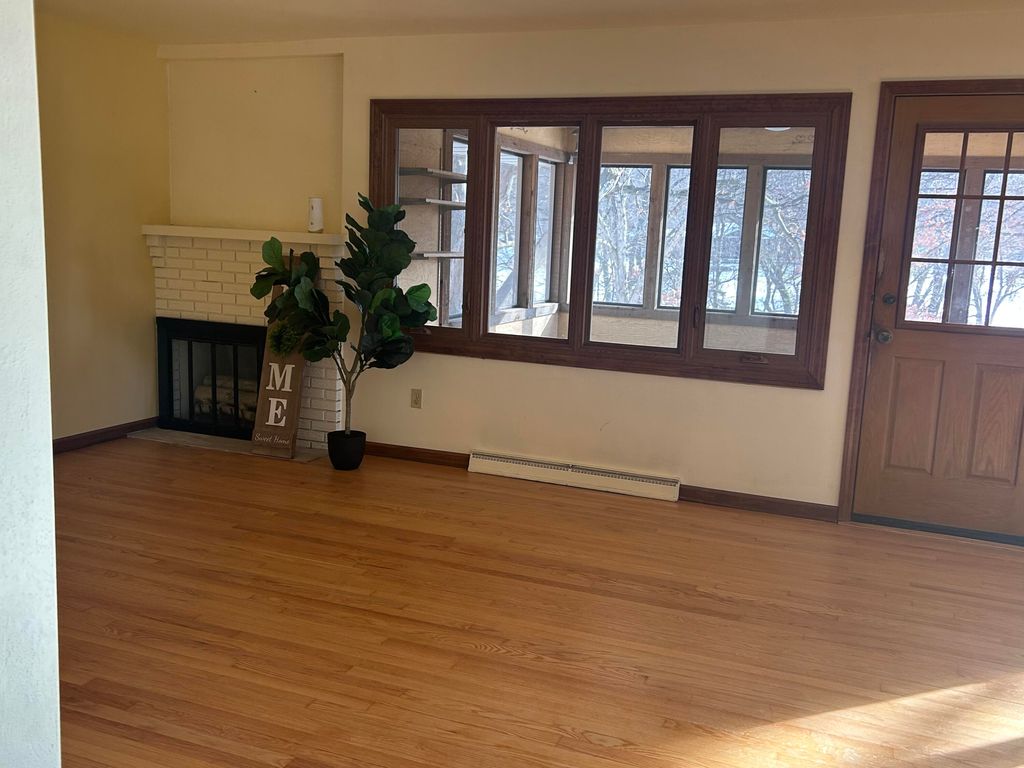 Photo of 1405 W 125th Court, Crown Point, IN 46307 (MLS # 832701)