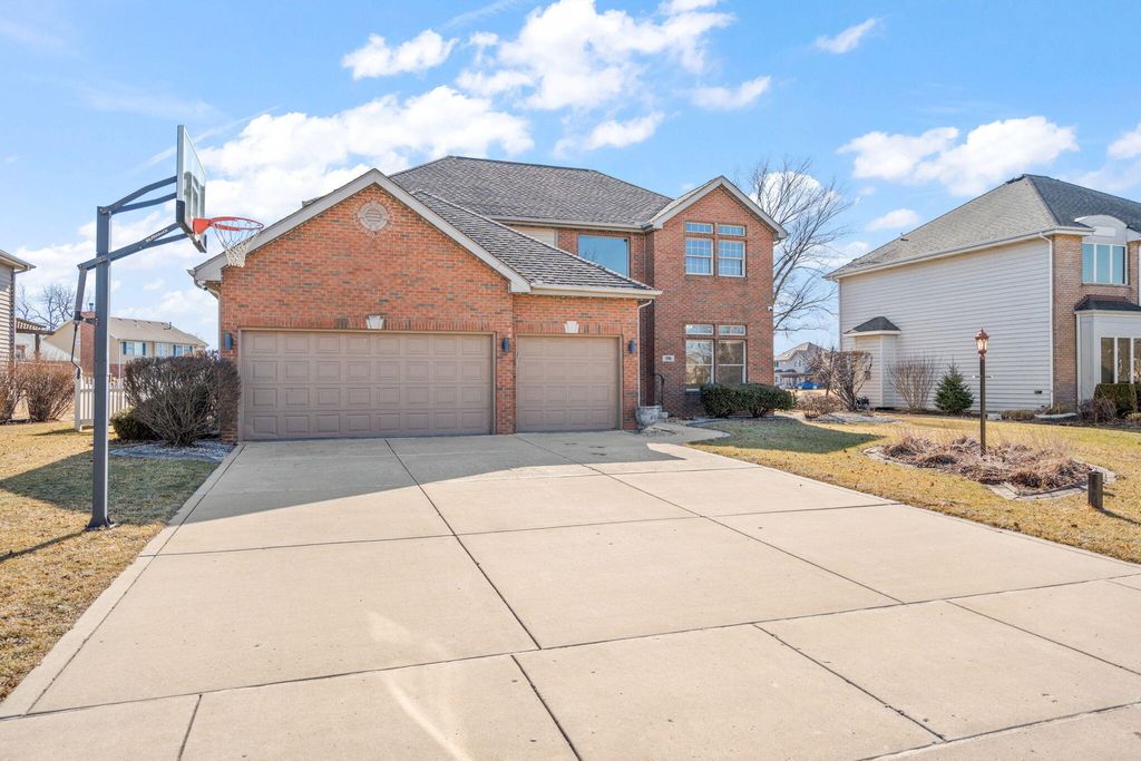 Photo of 116 Salisbury Drive, Munster, IN 46321 (MLS # 834892)