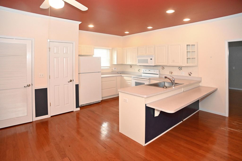 Photo of 1220 Bostwick Avenue, Chesterton, IN 46304 (MLS # 831605)