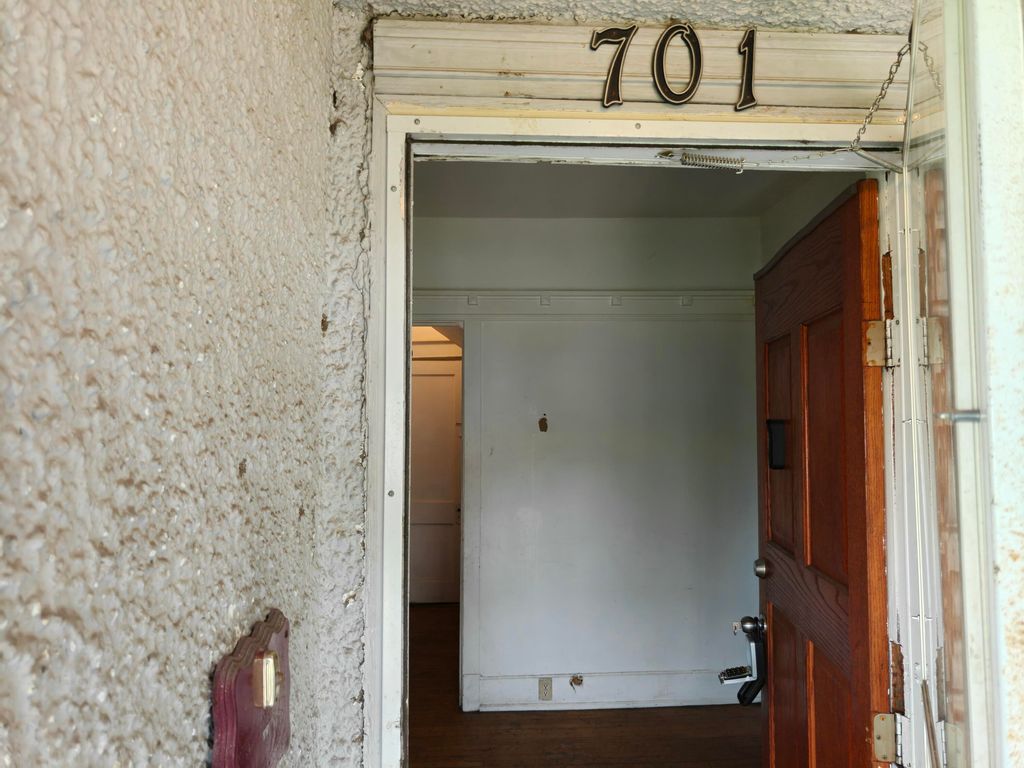 Photo of 701 Tyler Street, Gary, IN 46402 (MLS # 837989)