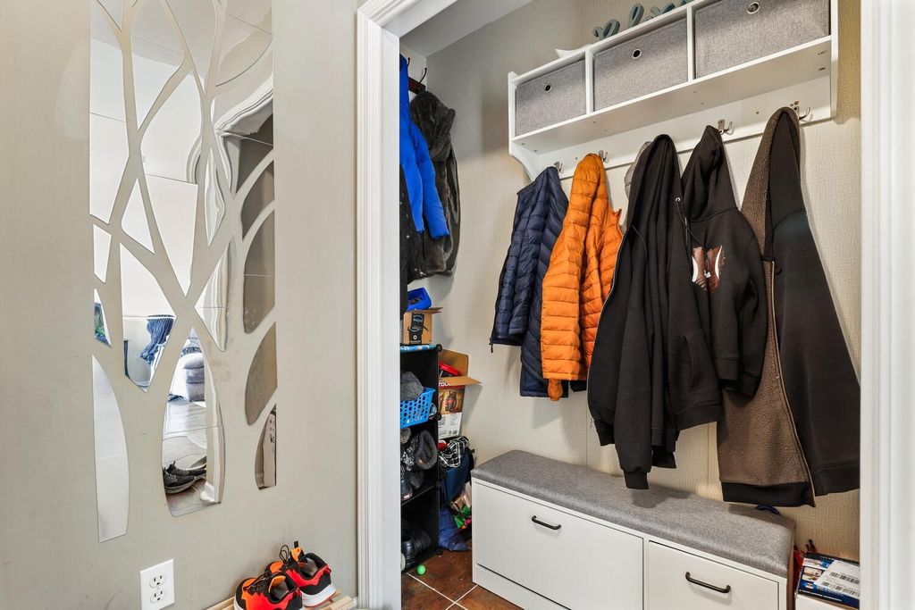 Photo of 682 W 76th Avenue, Merrillville, IN 46410 (MLS # 837105)