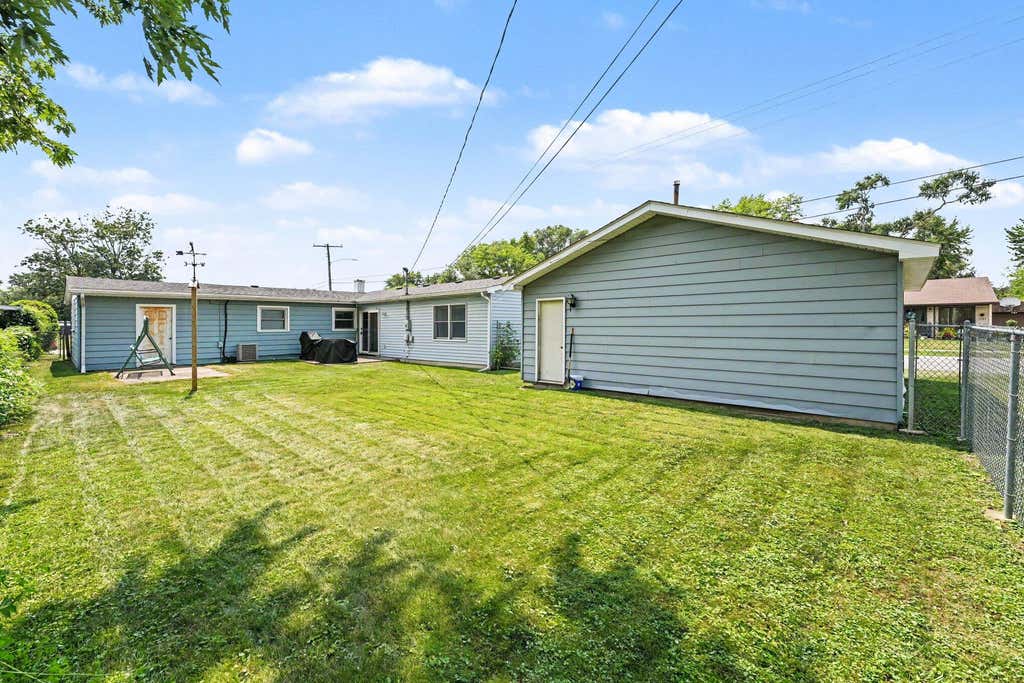 Photo of 501 Belden Drive, Dyer, IN 46311 (MLS # 842890)
