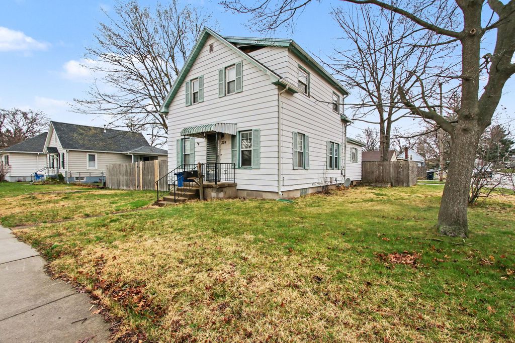 Photo of 324 Jackson Street, Michigan City, IN 46360 (MLS # 838046)