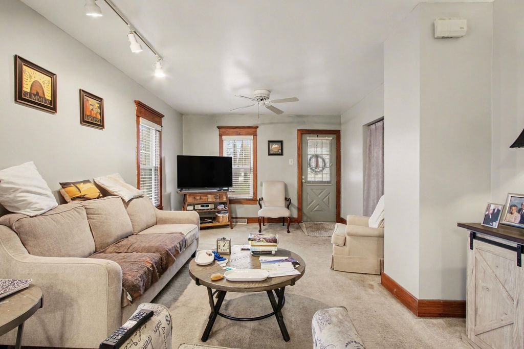 Photo of 324 Jackson Street, Michigan City, IN 46360 (MLS # 838046)