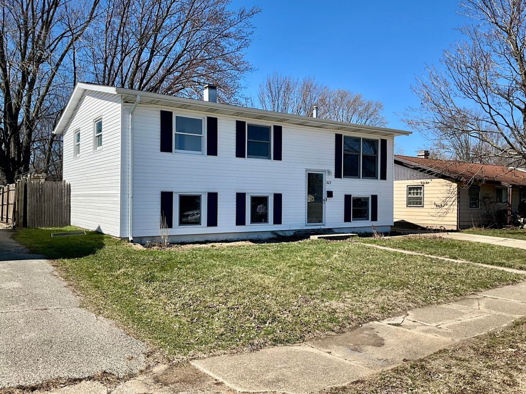 Photo of 317 Redpath Avenue, Michigan City, IN 46360 (MLS # 835600)
