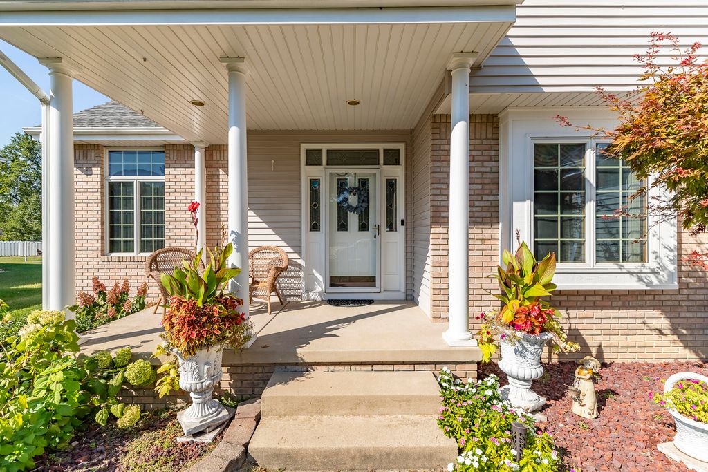 Photo of 4934 Oriole Avenue, Schererville, IN 46375 (MLS # 829379)