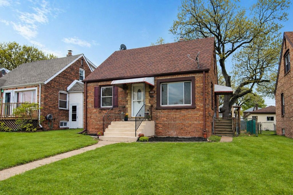 Photo of 6824 Schneider Avenue, Hammond, IN 46323 (MLS # 838021)