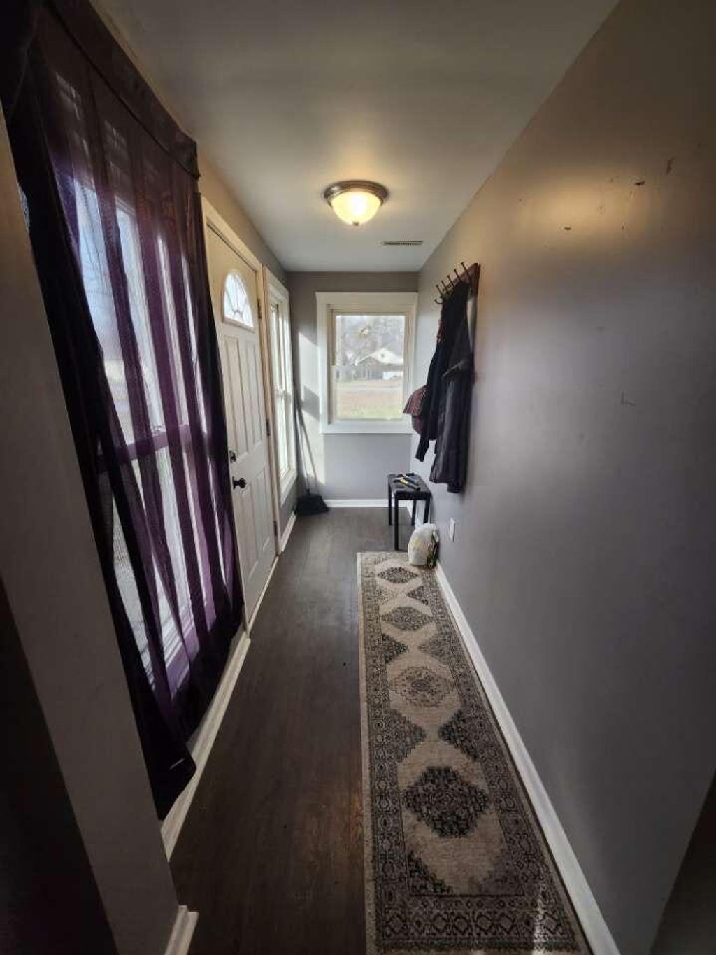 Photo of 201 E 13th Place, Hobart, IN 46342 (MLS # 833008)