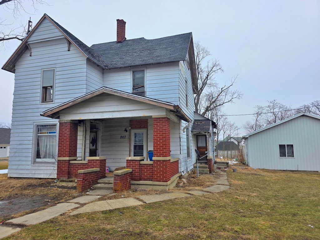 Photo of 207 S Michigan Street, Oxford, IN 47971 (MLS # 834155)