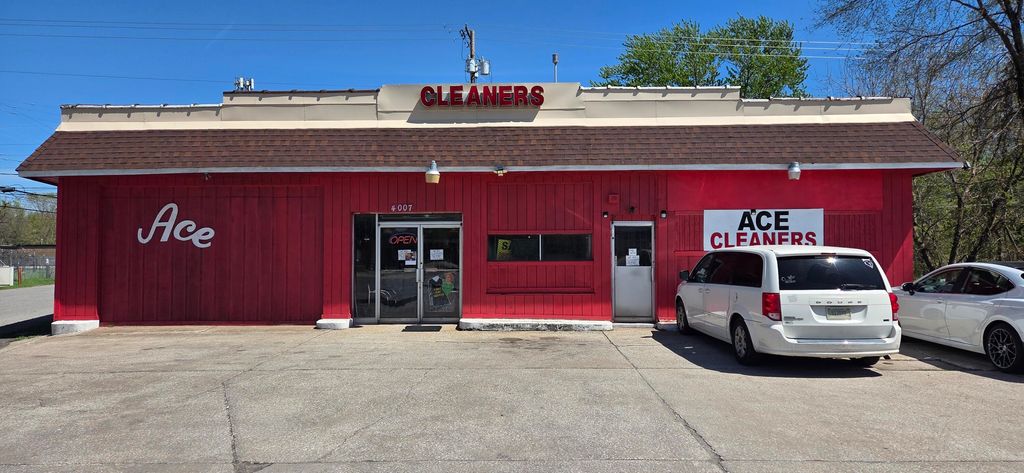 Photo of 4007 Broadway, Gary, IN 46409 (MLS # 837489)