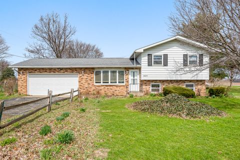 8977 E Chicago Trail, New Carlisle, IN 46552 - #: 836113