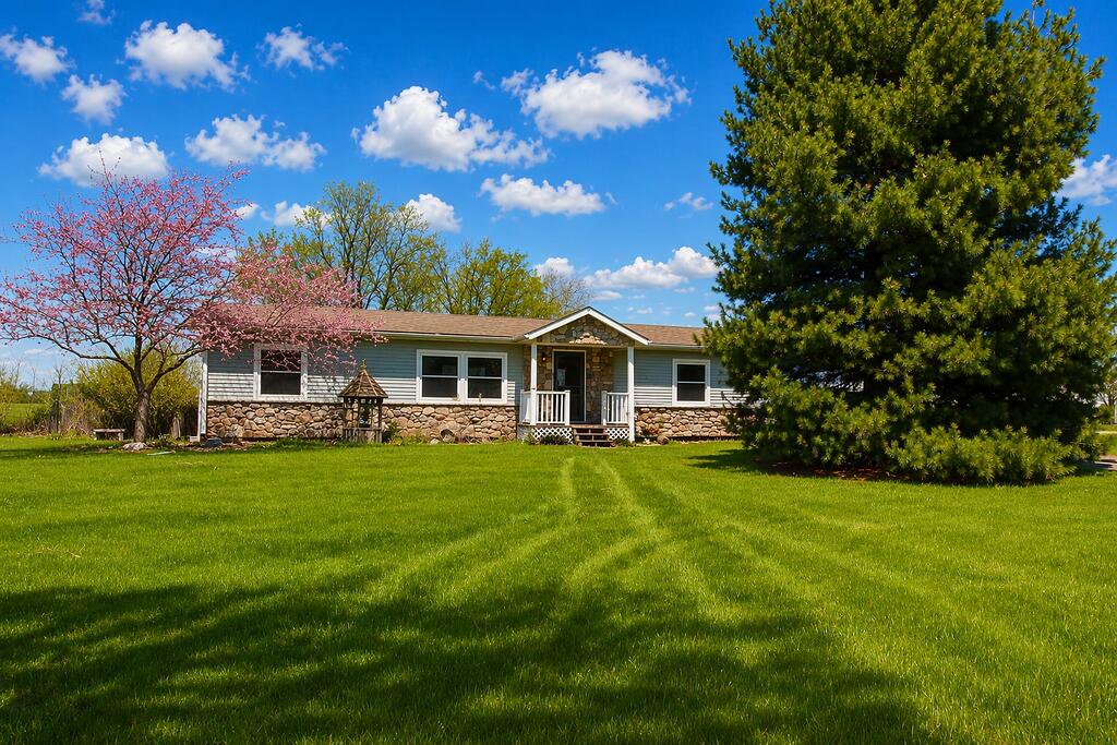 Photo of 6458 E Bootjack Road, Rolling Prairie, IN 46371 (MLS # 845764)