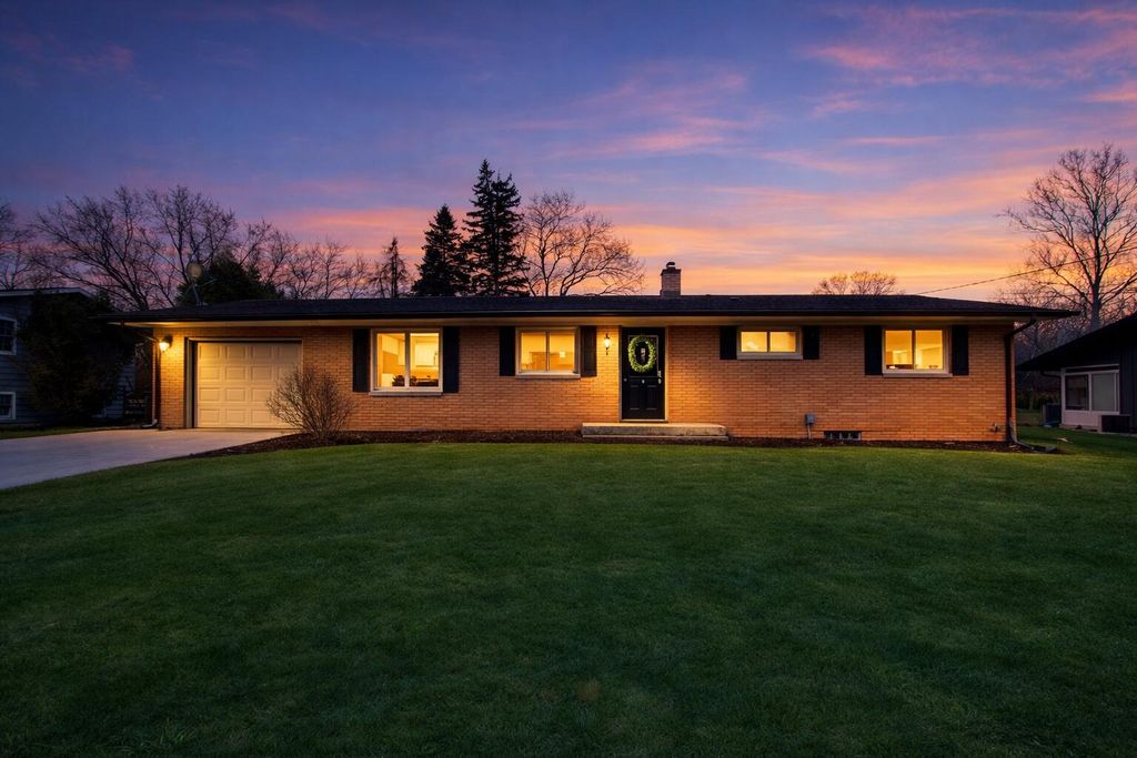 Photo of 108 Meadowlark Lane, La Porte, IN 46350 (MLS # 835918)