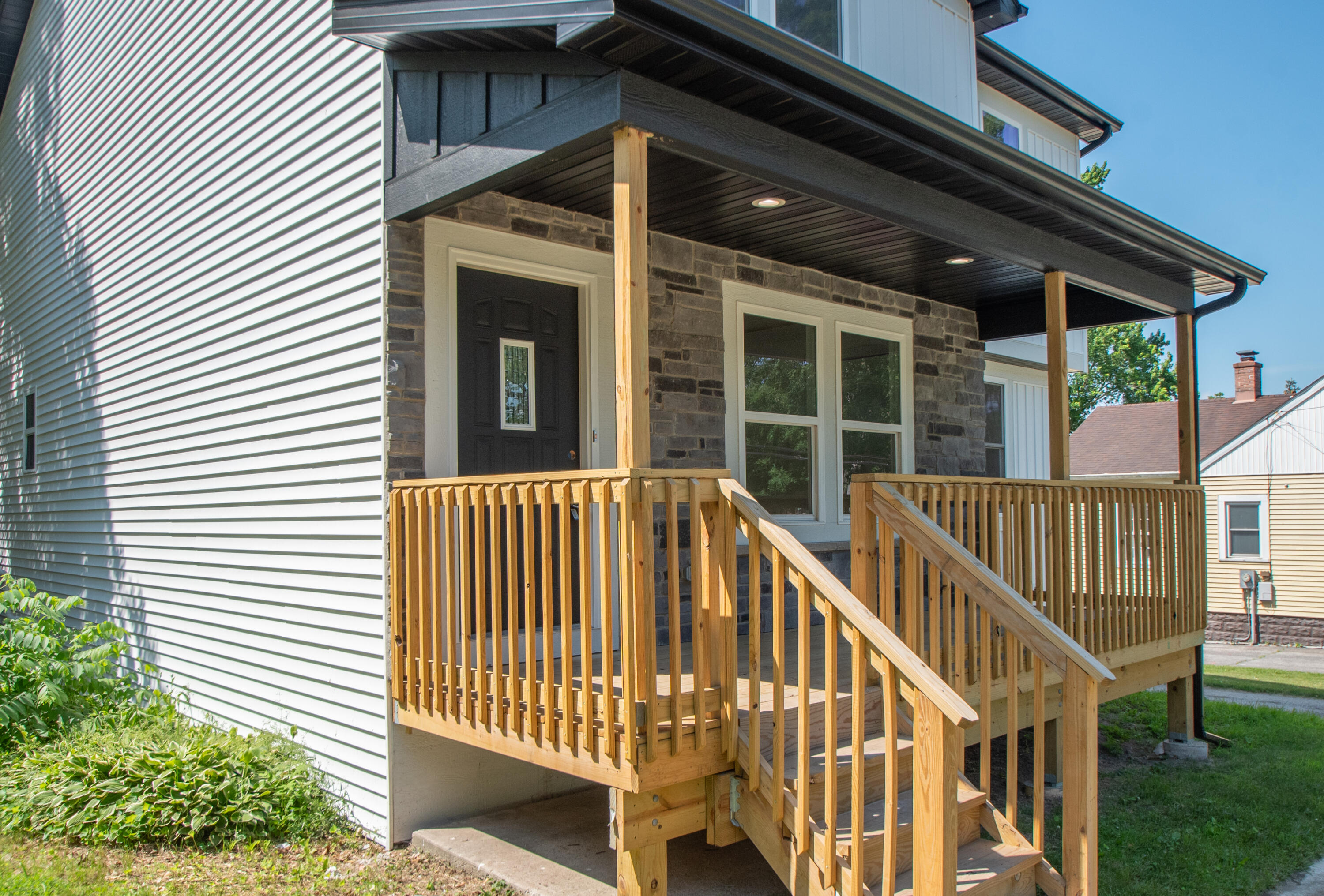 3861 Liverpool Road