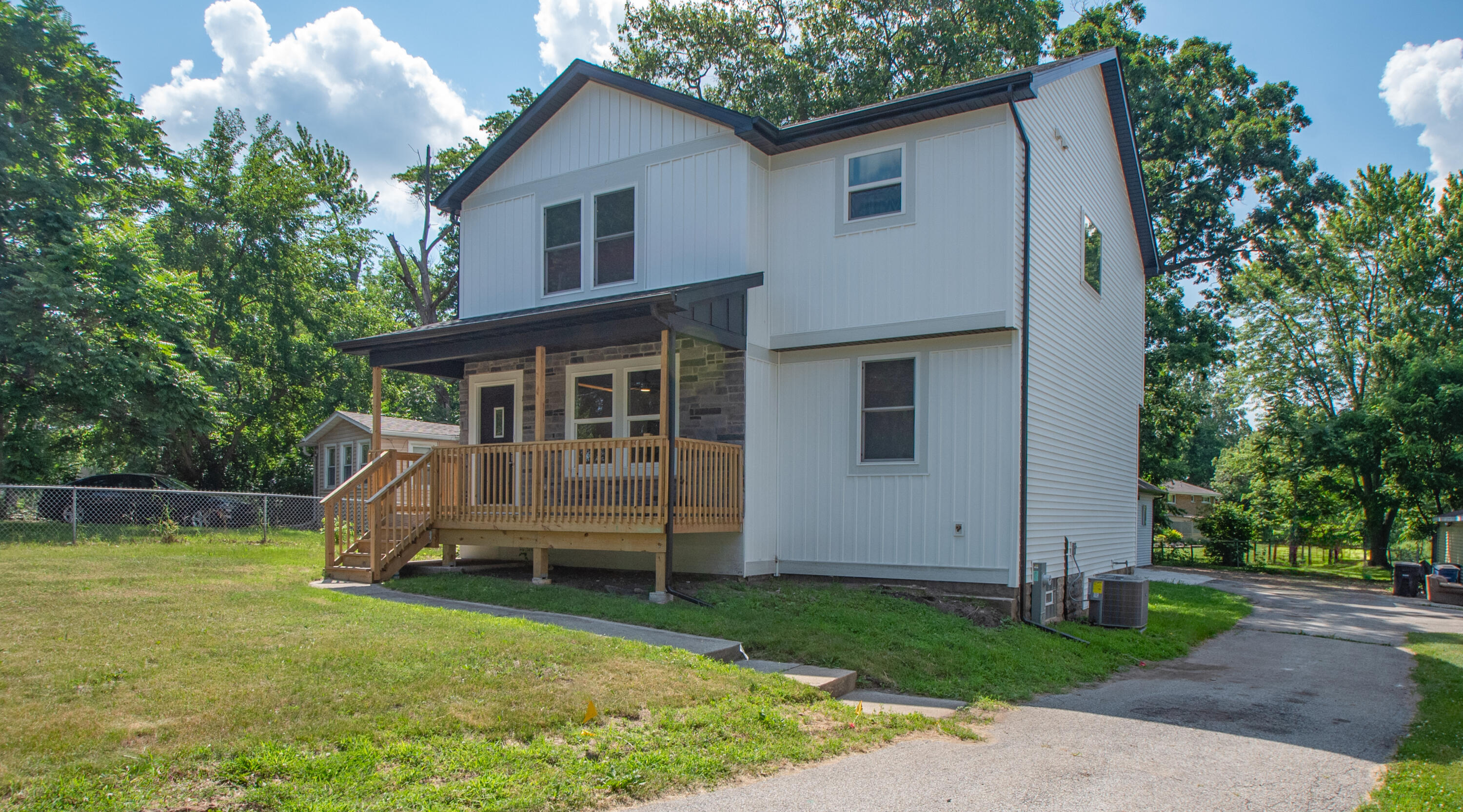3861 Liverpool Road