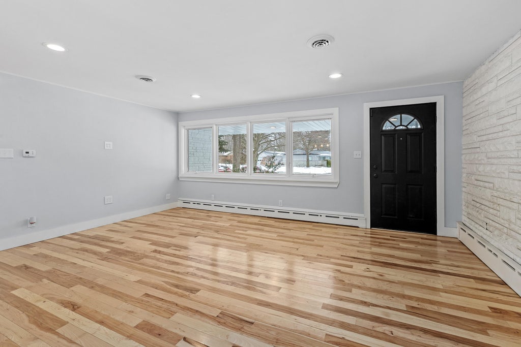 Photo of 3007 Maple Street, Michigan City, IN 46360 (MLS # 847195)