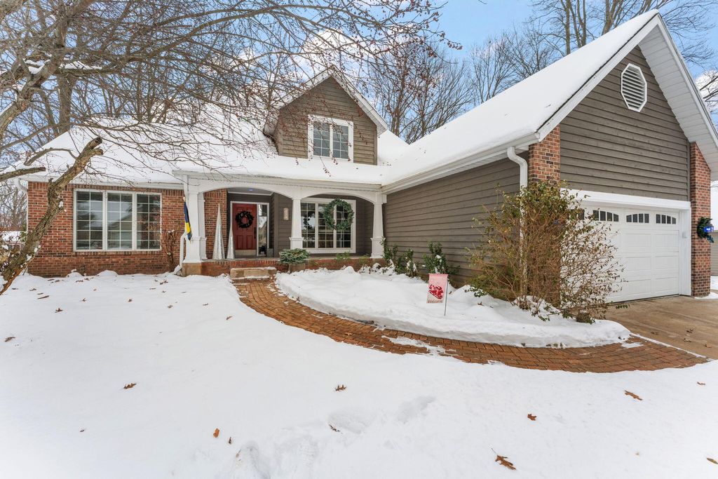 Photo of 5144 W Concord Drive, La Porte, IN 46350 (MLS # 831830)