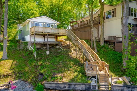 Single Family Residence in Monticello IN 3685/3686 Conwell Drive.jpg