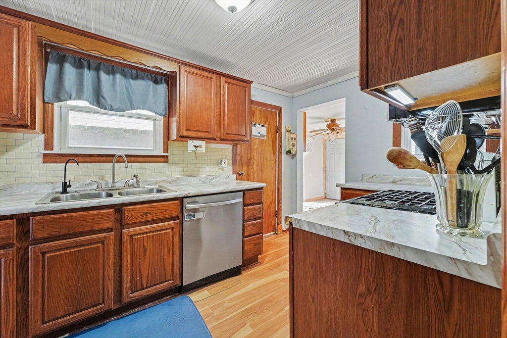 Photo of 231 N Fremont Street, Lowell, IN 46356 (MLS # 845669)