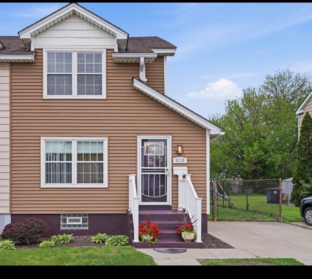 Photo of 4115 Butternut Street, East Chicago, IN 46312 (MLS # 839369)