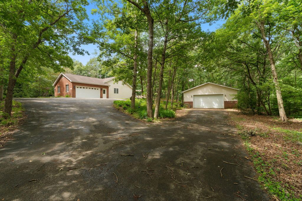 Photo of 10856 N Makeever Drive E, DeMotte, IN 46310 (MLS # 840950)