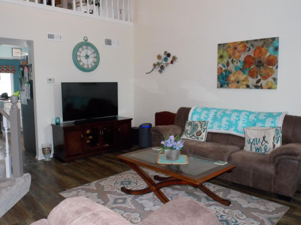 Photo of 242 Bluegrass Drive, Schererville, IN 46375 (MLS # 836456)