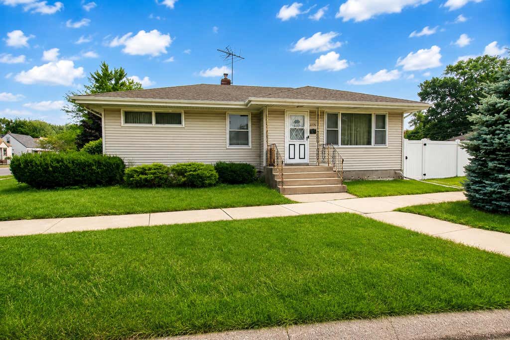 Photo of 3006 163rd Place, Hammond, IN 46323 (MLS # 843777)