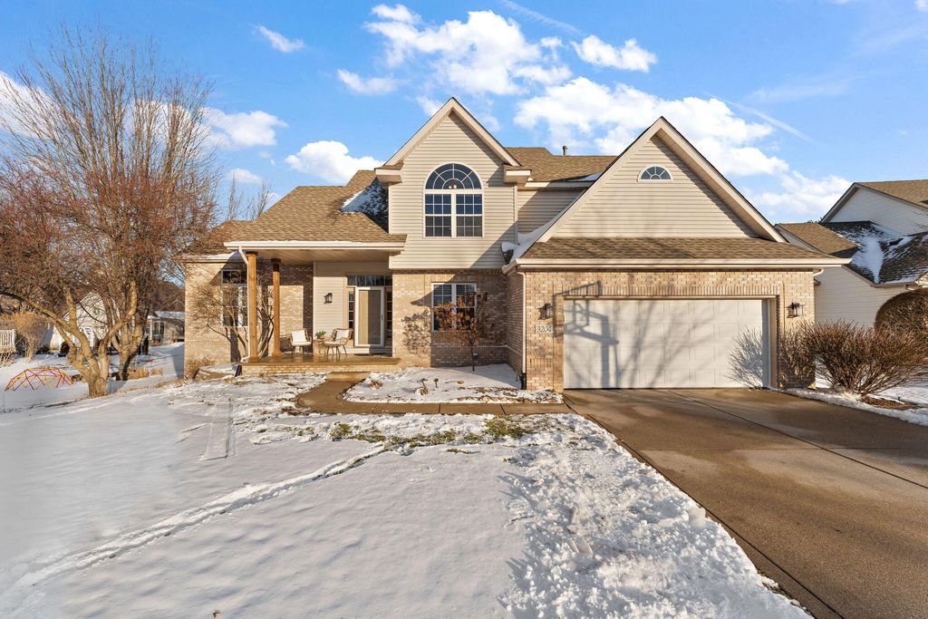 Photo of 3204 Clairborne Crossing, Valparaiso, IN 46385 (MLS # 832869)