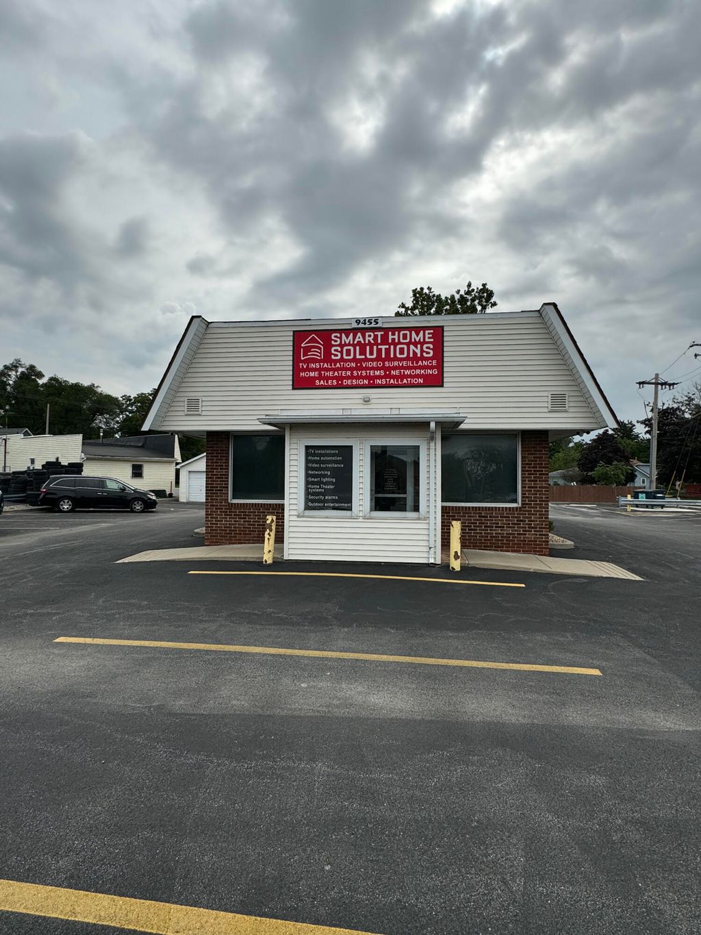 Photo of 9455 Wicker Avenue, Saint John, IN 46373 (MLS # 832694)