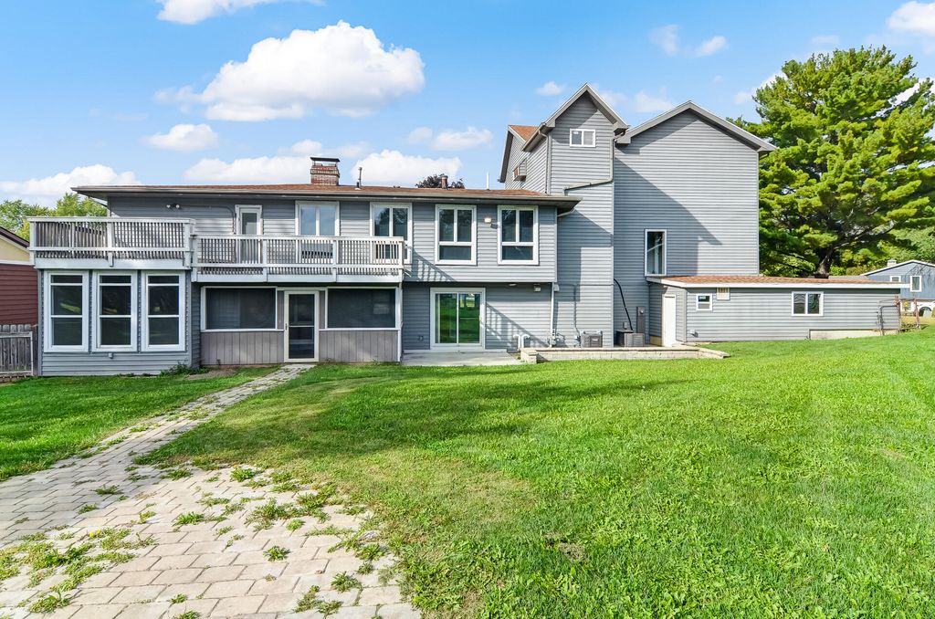 Photo of 2212 Elm Tree Lane, Crown Point, IN 46307 (MLS # 837660)